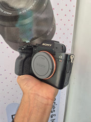 Sony A7R IVA Body | 61MP High-Resolution Full-Frame Mirrorless Camera | SK297