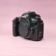 b) Canon EOS 5Dsr dslr full-frame Camera body SK1003