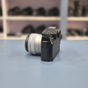 b) Fujifilm X-T200 with 15-45mm OIS PZ Lens – Mirrorless Camera | SK265