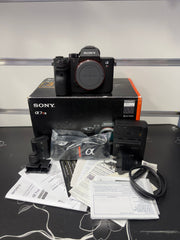 Sony Alpha 7R III (A7R III) Mirrorless Camera Body – 42.4MP Full-Frame | 5-Axis IBIS | 4K Video | SK366