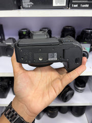 Canon EOS R6 Full-Frame Mirrorless Camera Body | 20.1MP CMOS | 4K 60fps | In-Body Image Stabilization (IBIS) | SK402