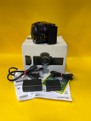 Sony ZV-E10 Mirrorless Camera with E PZ 16-50mm OSS Lens | 24.2MP APS-C | 4K Vlogging Camera | Excellent Condition SK463