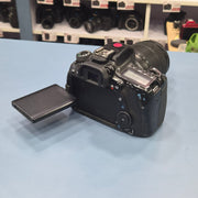 Pre-owned Canon EOS 80D + EF-S 18-135mm IS USM lens AS87