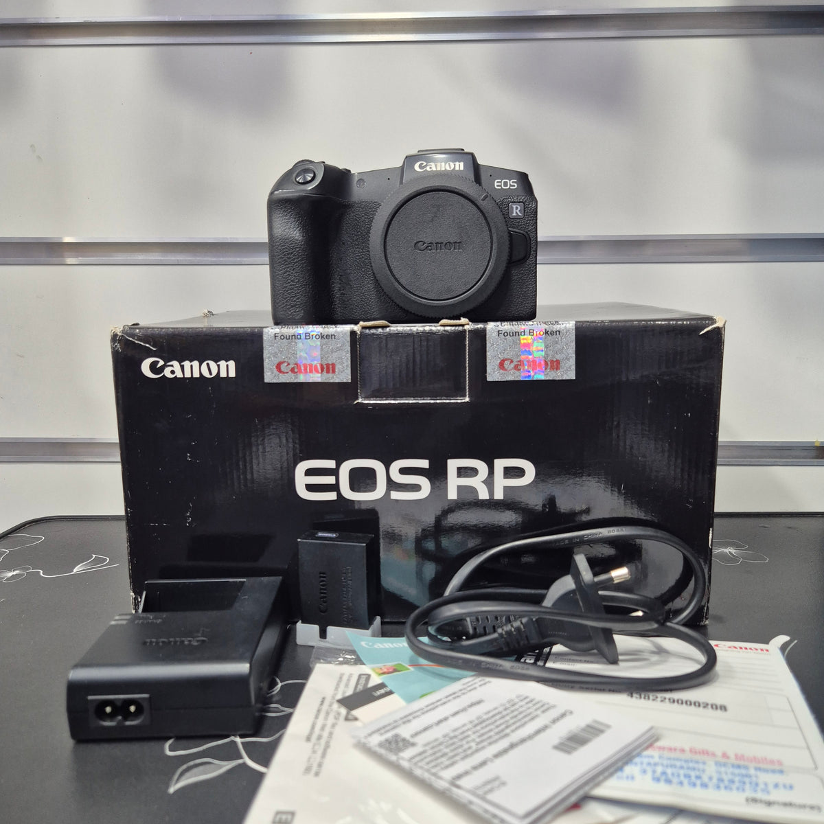 Canon EOS RP Body Compact Full-Frame Mirrorless Camera 26.2MP Full-Fra ...