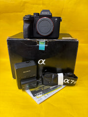 Sony Alpha 7 IV Mirrorless Camera Body | 33MP Full-Frame Hybrid Camera | Excellent for Photo & 4K Video SK331
