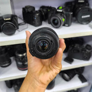a) Nikon AF-S DX NIKKOR 18-135mm f/3.5-5.6G ED Lens | Versatile Zoom Lens for Nikon DX DSLR Cameras | Travel, Portrait & Everyday Photography | SK172