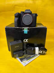 Sony Alpha 7 IV Mirrorless Camera Body | 33MP Full-Frame Hybrid Camera | Excellent for Photo & 4K Video SK331