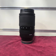 a) Tamron 70-180mm F/2.8 Di III VXD Lens | Professional Telephoto Zoom Lens for Sony E-Mount Full-Frame Mirrorless Cameras | Fast F/2.8 Aperture for Portrait, Sports & Wedding Photography | SK184