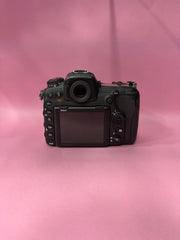 Nikon D500 Body | Professional DX DSLR | 20.9MP | 10 FPS | 4K UHD Video SK457
