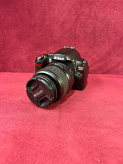 Nikon D40 DSLR Camera with AF-S NIKKOR 18-55mm f/3.5-5.6G II ED VR Lens | 6.1MP Entry-Level DSLR | Used – SK386