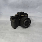 Fujifilm X-T200 with XC 15-45mm f/3.5-5.6 OIS PZ Lens | 24.2MP Mirrorless Camera Kit for Photography, Travel, Vlogging & Content Creation | SK254