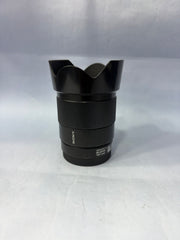 Sony FE 35mm f/1.8 Lens
Lightweight Full-Frame Prime | Fast f/1.8 Aperture | Perfect for Street, Travel & Everyday Photography SK341