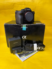 Sony Alpha 7 IV Mirrorless Camera Body | 33MP Full-Frame Hybrid Camera | Excellent for Photo & 4K Video SK331