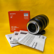 Sony FE 85mm F1.8 Lens | Full-Frame Portrait Prime Lens for Sony E-Mount Cameras, Weddings, Fashion, Street Photography & Cinematic Video | SK252