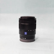 a) Sony Zeiss Vario-Tessar T E 16-70mm f/4 ZA OSS Lens | APS-C E Mount | Constant f/4 Aperture | Premium Zoom Lens | SK1066