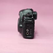 b) Canon EOS 5Dsr dslr full-frame Camera body SK1003