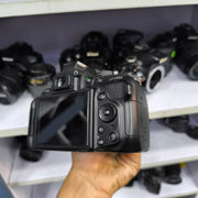 Nikon D5200 with 18-55mm f/3.5-5.6G VR Lens | 24.1MP DSLR Camera Kit for Photography, HD Video Recording & Everyday Shooting | SK205