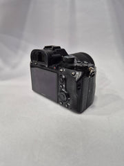Sony Alpha A7 III Mirrorless Camera with FE 28-70mm OSS Lens | SK293