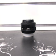 a) Nikon AF-S DX NIKKOR 35mm f/1.8G Lens | Fast Standard Prime Lens for Nikon DX DSLR Cameras | Portrait, Street & Low-Light Photography | SK176
