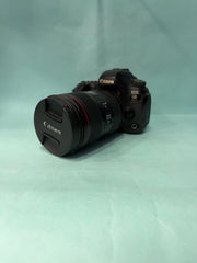 Canon 6D Mark ll with EF 24-105mm 1:4 L IS II USM SK322