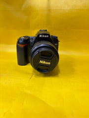 Nikon D90 DSLR Camera with Nikon AF-S DX NIKKOR 18-55mm f/3.5-5.6G VR Lens | 12.3MP DX Sensor | Classic Photography Kit SK339