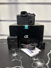 Sony Alpha 7R V (A7RM5) Mirrorless Camera Body | 61MP Full-Frame | 8K Video | AI Autofocus | SK435