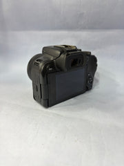 Canon EOS R10 Mirrorless Camera with RF-S 18-45mm f/4.5-6.3 IS STM Lens | SK403