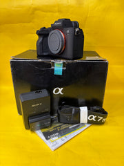 Sony Alpha 7 IV Mirrorless Camera Body | 33MP Full-Frame Hybrid Camera | Excellent for Photo & 4K Video SK331