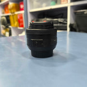 a) Nikon AF-S 35mm f/1.8G DX Lens | Fast Standard Prime Lens for Nikon DX DSLR | Sharp Everyday & Portrait Lens | SK163