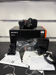 Sony Alpha 7R III (A7R III) Mirrorless Camera Body – 42.4MP Full-Frame | 5-Axis IBIS | 4K Video | SK366