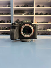 Sony Alpha 7R IV (A7R IV) 61MP Full-Frame Mirrorless Camera Body | SK453