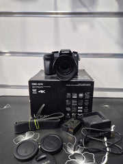 Panasonic Lumix DMC-G7K with lumix G vario 14-42mm/F3.5-5.6 II ASPH lens SK308