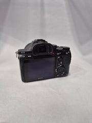 Sony Alpha A7 III Mirrorless Camera with FE 28-70mm OSS Lens | SK293