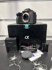 Sony Alpha 7R V (A7RM5) Mirrorless Camera Body | 61MP Full-Frame | 8K Video | AI Autofocus | SK435