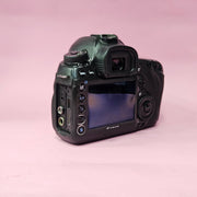 b) Canon EOS 5Dsr dslr full-frame Camera body SK1003