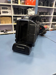 Panasonic HD-MDH2 Professional Shoulder-Mount Video Camera | 21x Optical Zoom | SK443