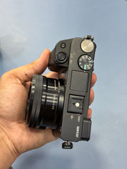 c) Sony alpha a6400 with 16-50mm lens full kit.