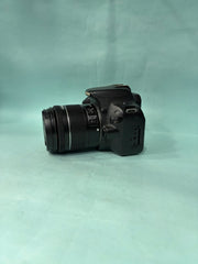 Canon EOS 200D DSLR Camera with Canon EF-S 18-55mm Lens | 24.2MP APS-C | Dual Pixel AF | Vari-Angle Touchscreen | Full HD | SK422