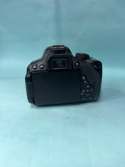 Canon EOS 700D DSLR Camera with Canon EF-S 18-55mm f/3.5-5.6 IS II Lens | 18MP APS-C | Full HD Video | Touchscreen LCD SK368