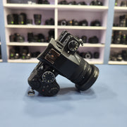 b) Panasonic Lumix G85 Mirrorless Camera Body – 4K Video & 5-Axis Stabilization | SK1023