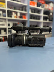 Panasonic AG-AC90 Professional Full HD AVCCAM Camcorder | 3MOS Sensor | 12x Optical Zoom | XLR Audio | SK329