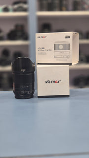c) Viltrox AF 33mm F1.4 Portrait Lens (Excellent Condition)