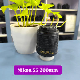 a) Nikon AF-S DX NIKKOR 55-200mm f/4-5.6G ED VR II Lens | Compact Telephoto Zoom Lens for Nikon DX DSLR Cameras | Portrait, Wildlife & Sports Photography | SK170