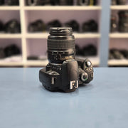 b) Nikon D40 DSLR Camera with 18-55mm Lens – SK266