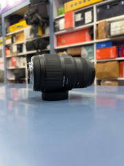 Sigma 70-300mm f/4-5.6 DG Telephoto Zoom Lens with Macro Mode | Full-Frame Compatible | SK321