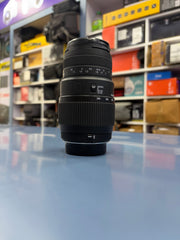 Sigma 70-300mm f/4-5.6 DG Telephoto Zoom Lens with Macro Mode | Full-Frame Compatible | SK321