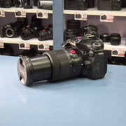 Pre-owned Canon EOS 80D + EF-S 18-135mm IS USM lens AS87