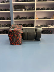 Nikon D7200 DSLR Camera with Nikon AF-S DX NIKKOR 18-140mm f/3.5-5.6G ED VR Lens | SK454