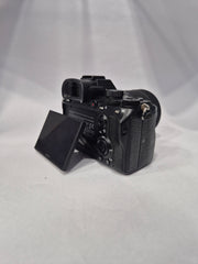 Sony Alpha A7 III Mirrorless Camera with FE 28-70mm OSS Lens | SK293