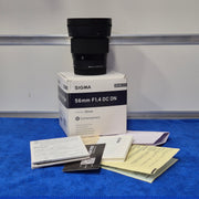 c) Sigma 56mm 1.4 APS-C Portrait Lens – Excellent Low Light Performance sk98